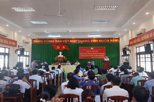 Bộ trưởng Tài chính Hồ Đức Phớc tiếp xúc cử tri tại Bình Định