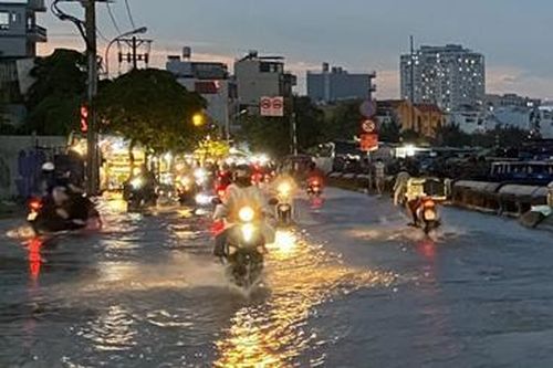 Các tỉnh Đông Nam Bộ đối mặt 4 đợt triều cao, gây ngập nặng
