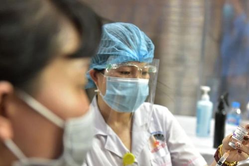 Vì sao Bộ Y tế khuyến cáo tiêm ngay vaccine Covid-19 nếu chưa tiêm liều nào?