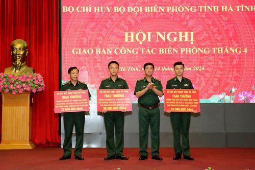 BĐBP Hà Tĩnh: Trao thưởng thành tích trong đấu tranh phòng, chống tội phạm