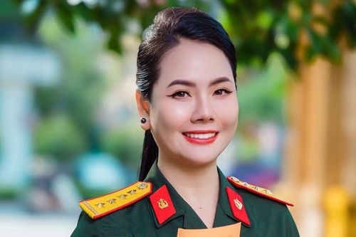 Đại úy, ca sĩ Lương Nguyệt Anh: 'Học trò trưởng thành là phần thưởng lớn nhất'