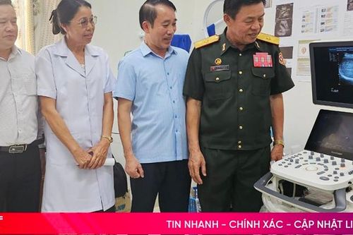 Bộ CHQS tỉnh thăm bệnh xá quân dân y kết hợp ở Bolikhămxay
