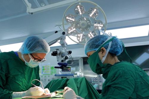 Kỹ thuật vi phẫu và cơ hội làm cha cho nam giới sau biến chứng quai bị