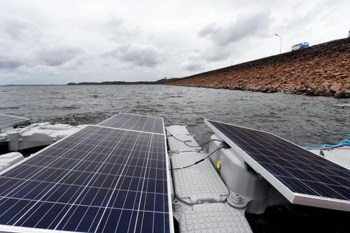 Lào nghiên cứu tính khả thi của trang trại điện Mặt Trời nổi công suất 1.600MW