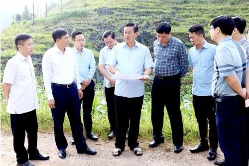 Chủ tịch tỉnh Hà Giang kiểm tra một số dự án đầu tư ở Mèo Vạc