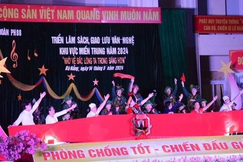 Binh chủng Hóa học: Tổ chức Triển lãm, trưng bày sách về chủ đề Chủ tịch Hồ Chí Minh