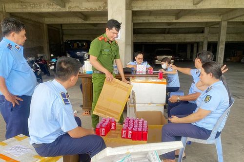 Phát hiện, tạm giữ nhiều hàng hóa nghi vấn hàng lậu trị giá hơn 1,3 tỷ đồng