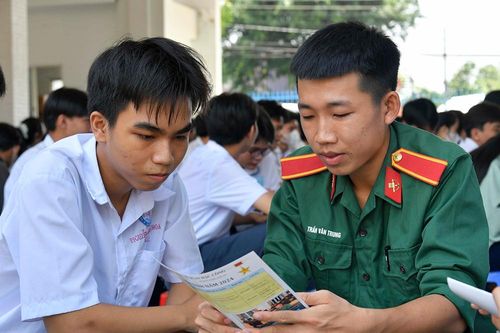 Trường Sĩ quan Đặc công tư vấn tuyển sinh tại An Giang