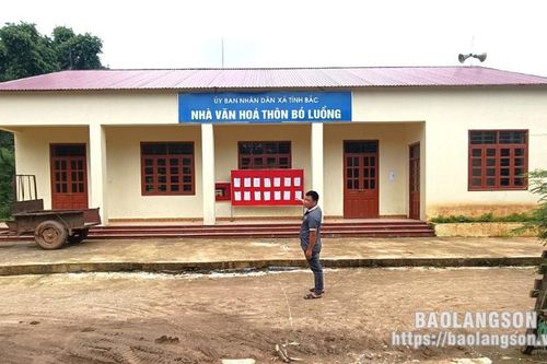 Gương sáng hiến đất xây dựng nông thôn mới