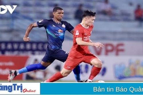 Thi đấu thiếu người, Thể Công Viettel thoát thua kịch tính trước Bình Định