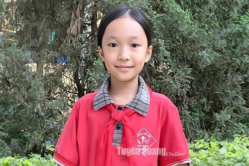 Liên đội trưởng học giỏi, năng động