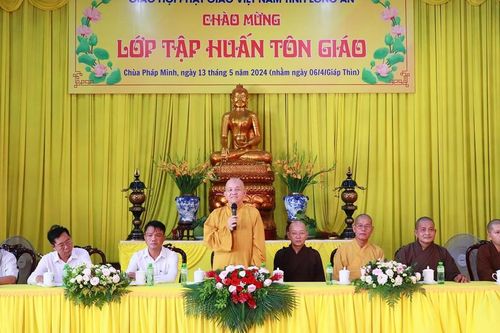 Long An: Ban Trị sự Phật giáo tỉnh đón tiếp Lớp Tập huấn Tôn giáo tại chùa Pháp Minh