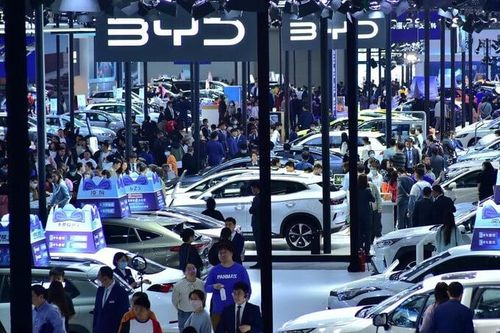 Mỹ tăng thuế hơn 100% đối với xe ôtô điện Trung Quốc