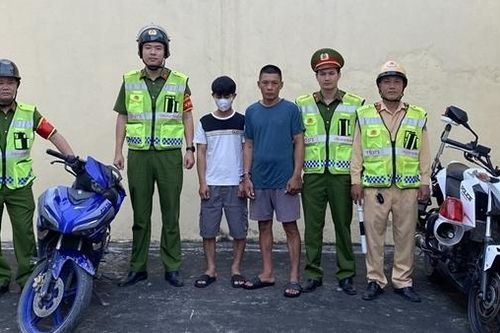 Đi xe máy từ Thanh Hóa vào Nghệ An cướp giật tài sản