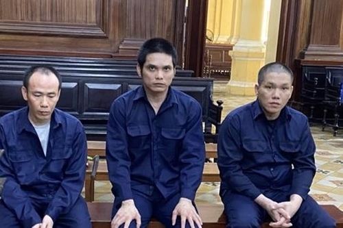 Tranh chỗ bán hàng, 1 người chết, 3 kẻ vào tù
