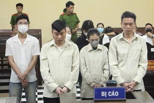 Các đối tượng chuyển tiền trái phép ra khỏi Việt Nam như thế nào?