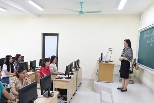 Để không còn giáo viên bỏ việc