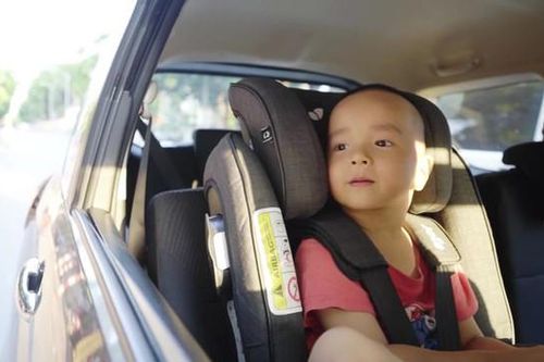 Bắt buộc có ghế an toàn để bảo vệ trẻ em khi tham gia giao thông