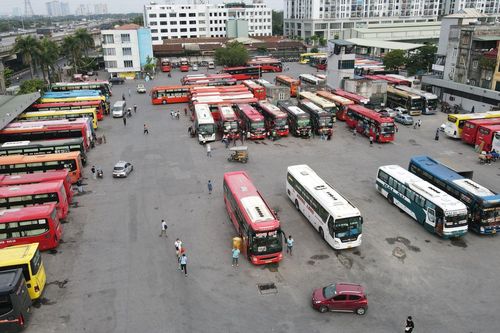 Hà Nội 'điểm mặt' hàng loạt xe khách của các tỉnh, thành phố vi phạm an toàn giao thông