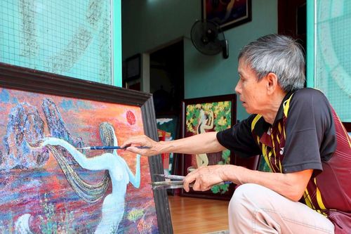 Người họa sĩ hơn 40 năm theo đuổi dòng tranh mang đậm dấu ấn đất Mỏ