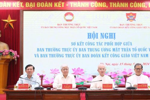 Phối hợp vận động đồng bào Công giáo sống 'Tốt đời, đẹp đạo', xây dựng đất nước phồn vinh, hạnh phúc