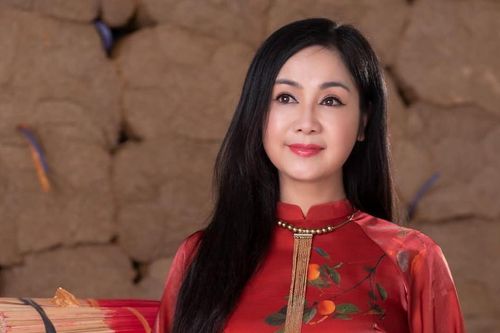 NSND Thu Hà kể chuyện sắp 'về hưu', tuyên bố vẫn sẽ diễn đến hơi thở cuối cùng