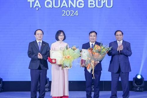 Giải thưởng Tạ Quang Bửu 2024 vinh danh 2 nhà khoa học xuất sắc