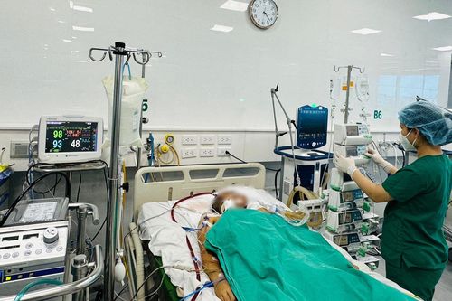 Phải can thiệp ECMO vì bị mắc cúm B nặng
