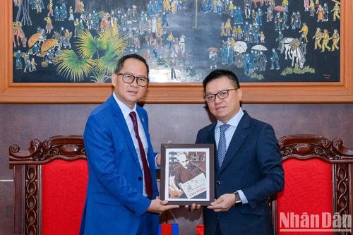 Thúc đẩy hợp tác giữa Báo Nhân Dân và Câu lạc bộ các nhà báo Campuchia