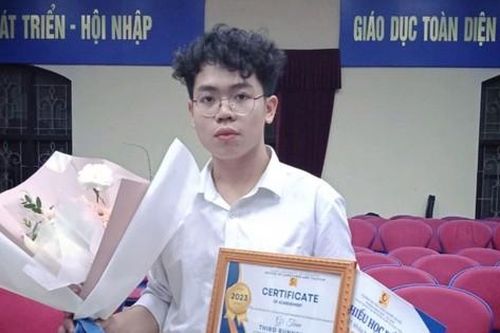 Vượt qua mặc cảm, nam sinh Hải Dương là đại sứ truyền thông của nhiều hoạt động lớn