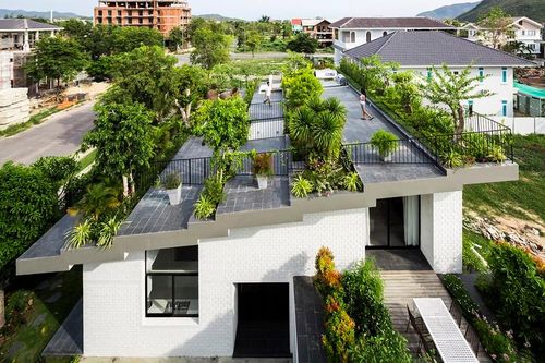 Thiết kế vườn bậc thang trên mái, ngôi nhà như công viên thu nhỏ