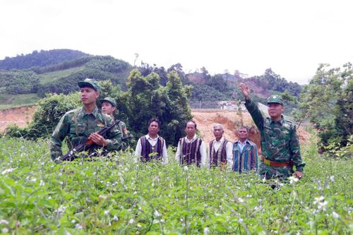 Cầu nối quan trọng giữa Đảng với đồng bào dân tộc