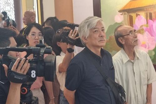 Thừa Thiên Huế: Triển lãm 'Hương Sen' lan tỏa những giá trị về lòng từ bi và nhân ái