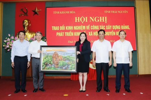 Tăng cường hợp tác giữa 2 tỉnh kết nghĩa Thái Nguyên - Khánh Hòa