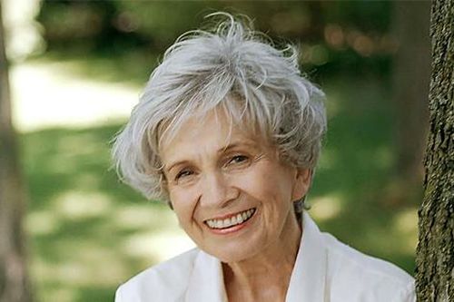 Nhà văn đoạt giải Nobel 2013 Alice Munro qua đời