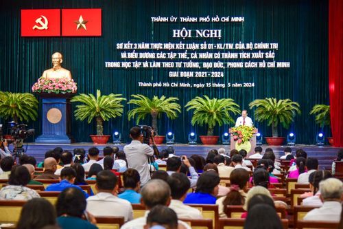 TP Hồ Chí Minh: Tuyên dương 339 gương học tập theo tư tưởng, phong cách Hồ Chí Minh