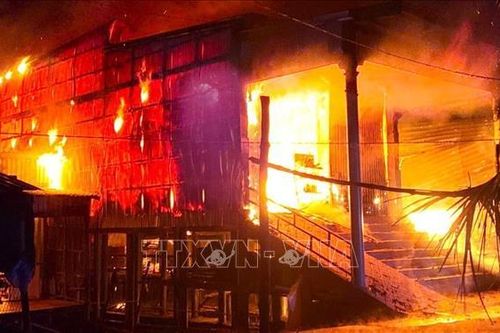Liên tiếp xảy ra hai vụ cháy nhà dân tại xã Đất Mũi, Cà Mau