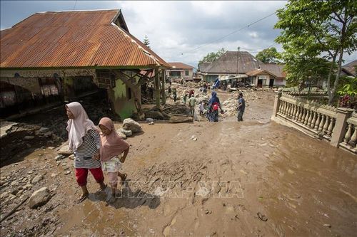 Indonesia triển khai 'gieo hạt' trên mây, kéo mưa ra khỏi vùng lũ