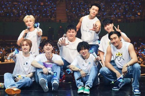 Giá vé concert Super Junior 2024 tại Việt Nam ra sao so với năm ngoái?