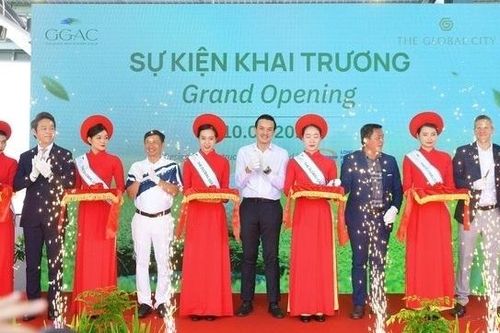Khai trương học viện và CLB golf tại dự án The Global City