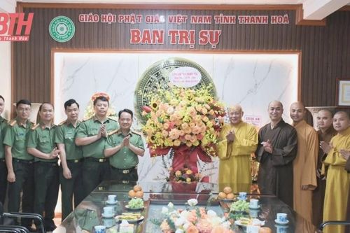 Lãnh đạo Công an tỉnh chúc mừng Đại lễ Phật đản năm 2024