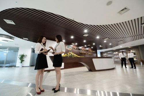 Vì sao Viettel Global lọt top 3 vốn hóa sàn chứng khoán dù kinh doanh lãi lỗ thất thường?