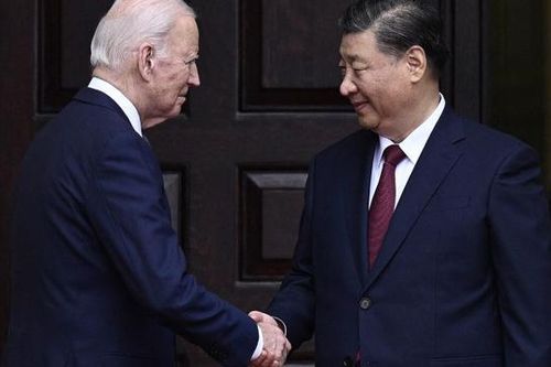 Ông Biden tăng mạnh thuế quan lên 18 tỷ USD hàng hóa Trung Quốc, thuế ô tô điện tăng 4 lần