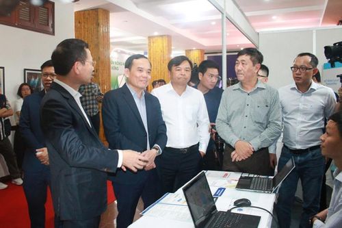 Chuyển đổi số trong nông nghiệp: 'Đưa chợ về vườn'