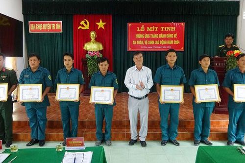 Tri Tôn hưởng ứng Tháng hành động về an toàn, vệ sinh lao động