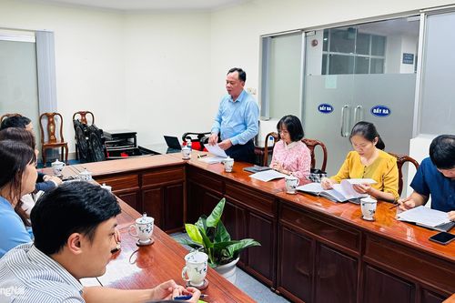 Quyền Chủ tịch UBND tỉnh Võ Tấn Đức làm việc với Trường đại học Fulbright về đào tạo thạc sĩ chính sách công