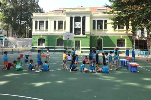 Nghỉ hè: Vừa học, vừa chơi