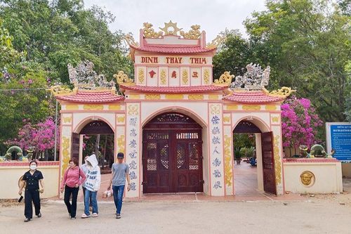 Dinh Thầy Thím ở La Gi