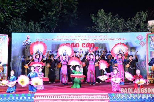 Ra mắt Câu lạc bộ sinh hoạt văn hóa dân gian dân tộc Tày, Nùng các thôn xã Hưng Đạo, huyện Bình Gia