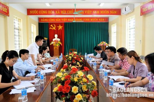 Kiểm tra việc thực hiện nhiệm vụ xây dựng Đề án nhập huyện Cao Lộc vào thành phố Lạng Sơn tại xã Hoàng Đồng và xã Mai Pha